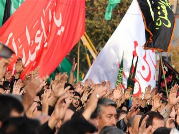 هر چه دارم از برکت نام امام حسین(ع) است/ با روضه سیدالشهداء بزرگ شده‌ام