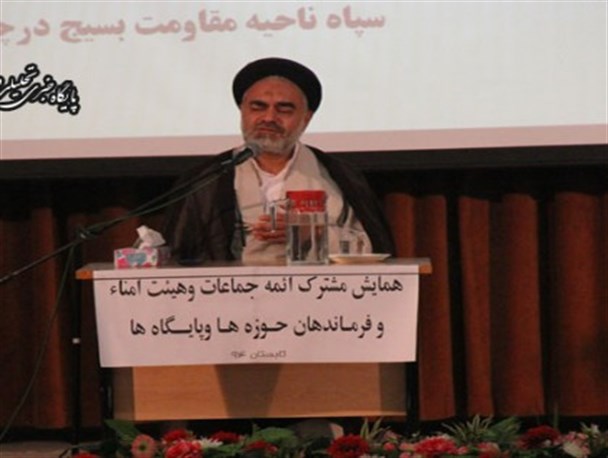 همایش ائمه جماعات و فرماندهان پایگاههای بسیج شهر درچه/ تصاویر