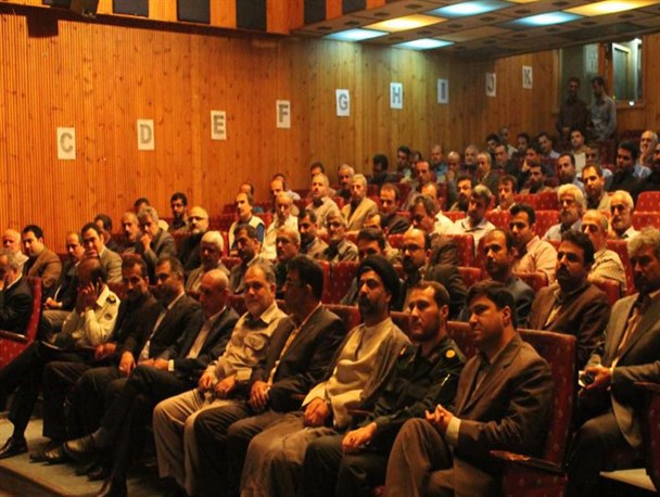 آیین تجلیل از مدیران و کارمندان نمونه شهرستان رامسر برگزار شد