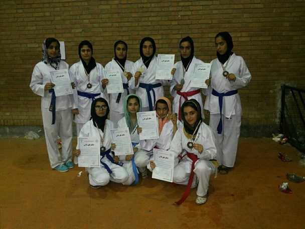 افتخار آفرینی بانوان باغملکی با کسب ۱۲ مدال رنگارنگ در مسابقات کشوری کاراته+اسامی و عکس