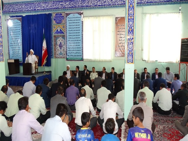 شهیدان رجایی و باهنر قهرمانانه در برابر دنیای استکبار ایستادند و الگوی مسئولان در جمهوری اسلامی هستند