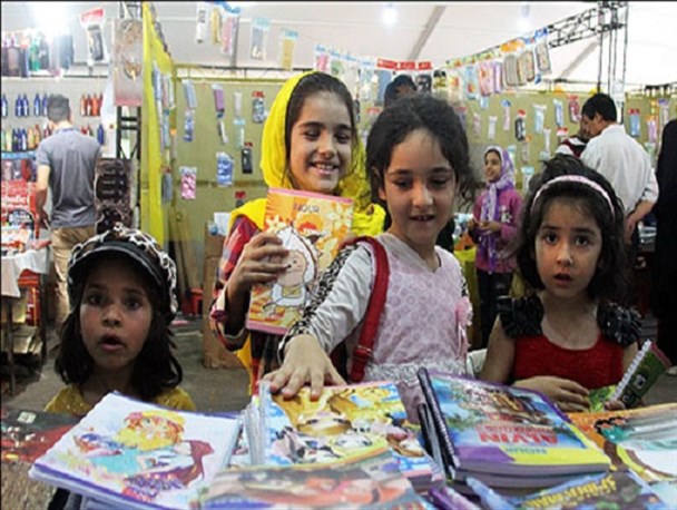 ورود نوشت‌افزارهای قاچاق، تولید‌کننده وطنی را زمینگیر کرده است/ دغدغه‌ای به نام مشکلات‌فرهنگی در حد‌شعار باقی‌مانده/ بازار نوشت‌افزار امسال در قرق جناب‌خان