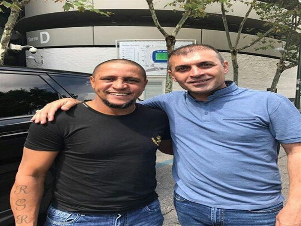دیدار با ستاره برزیلی رئال تا اهدای پیراهن استقلال خوزستان به سفیر ایران