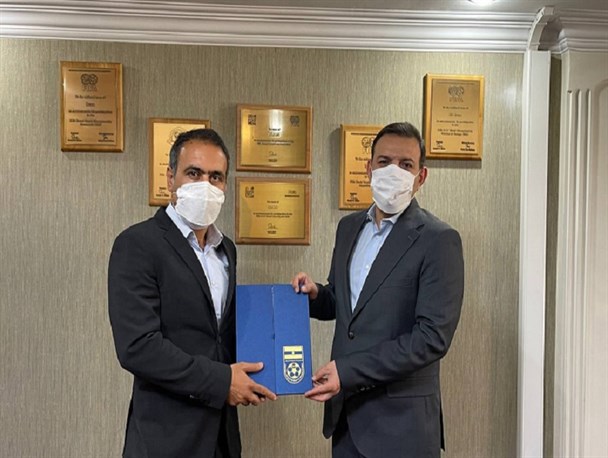 عزیزی خادم به مهدوی کیا حکم داد/ موشک به نیمکت امید رسید