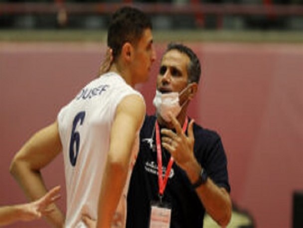 ایران بیشترین شانس را برای قهرمانی دارد/ توانایی شکست لهستان را داریم