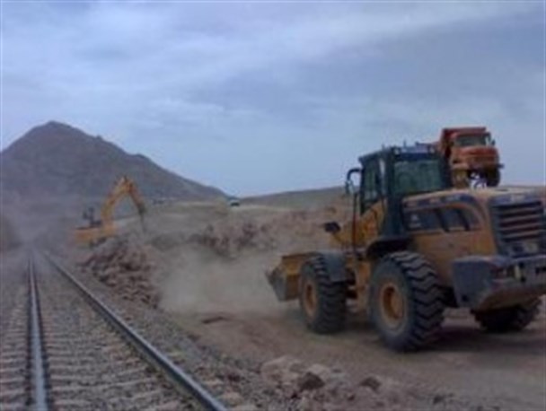 قفل راه آهن کردستان در انتظار کلید روحانی