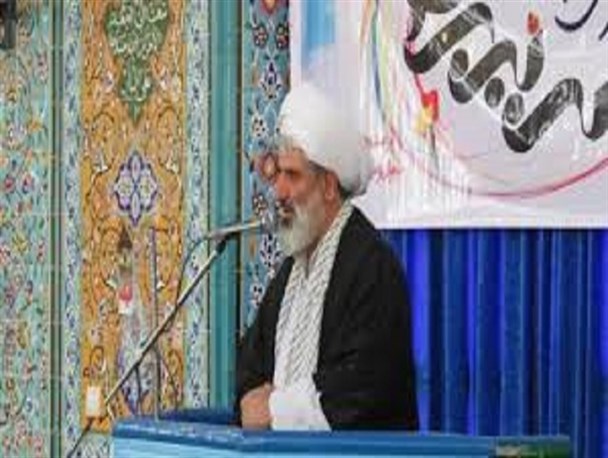 نیروی انتظامی در انجام وظیفه تعلل نکند/ توصیه های رهبر انقلاب به احمدی نژاد فتنه جدید را خاموش کرد