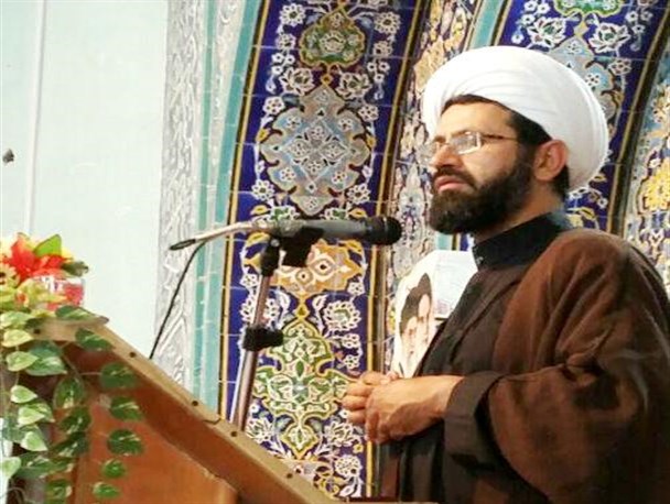 هیئات مذهبی در راستای وحدت بین مردم بکوشند