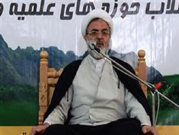 مراسم چهل و یک منبری از نظر شرعی مشکلی ندارد/ برگزاری چهل و یک منبری با اختلاط و همراهی نامحرمان گناه و حرام است
