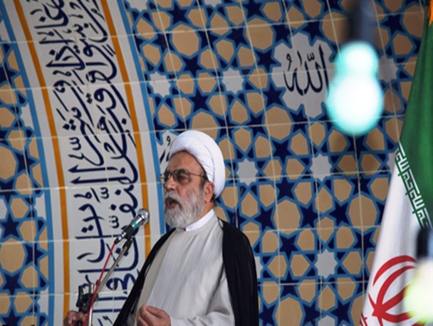 نیروی انتظامی با متخلفان قاطعانه برخورد کند