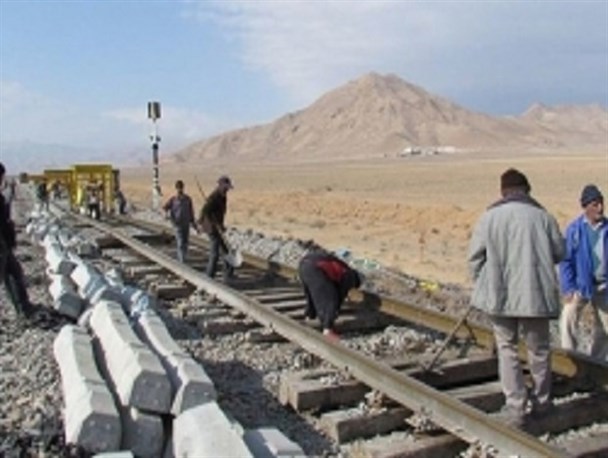 مطالبات پیمانکاران پروژه راه آهن اردبیل روزهای آینده پرداخت می‌شود