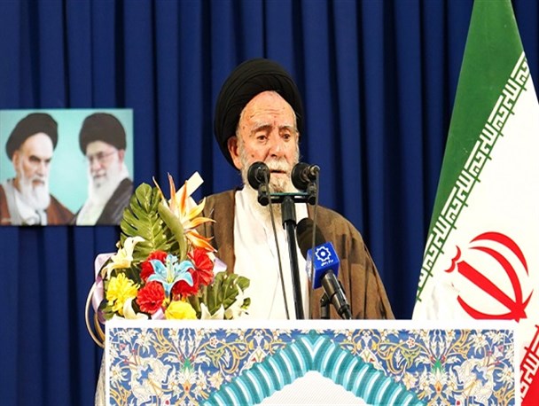 ایران اسلامی بزرگوارانه با کشورهای همسایه رفتار کرده است