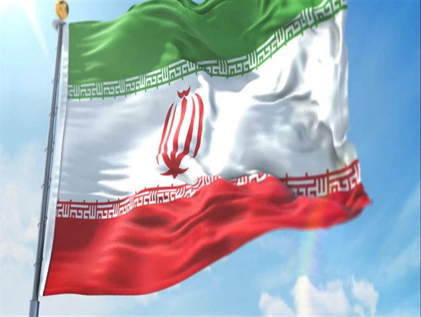 سلبریتی‌های غربگرا باید از رسانه ملی حذف شوند