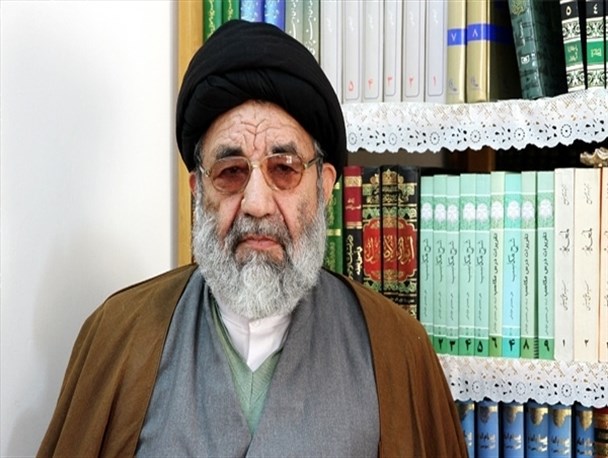 لزوم طرح مسائل سیاسی در مجالس عزاداری امام حسین(ع)