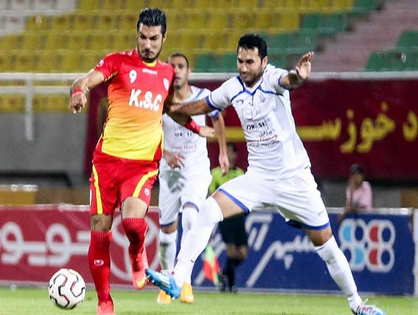 هواداران ملوان در انتظار گل