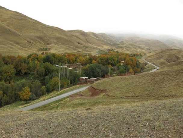 روزهای بارانی وطبیعت پاییزی روستای چاوقون