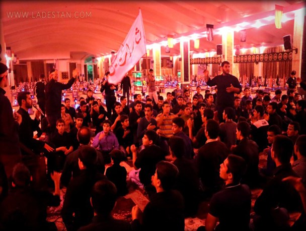 همایش «نوجوانان عاشورایی تجلی بصیرت انقلابی» در گلزار شهدا لار برگزار شد+ عکس