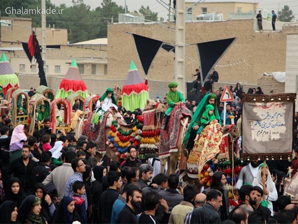 بزرگترین کاروان نمادین قیام کربلا کشور در خمینی شهر/ تصاویر