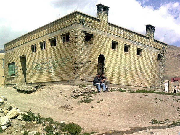 غفلت مسئولان اجرایی از روستایی که رکوددار "شهید" است/مردم "میغان"حتی حمام هم ندارند!