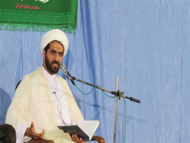 عاشورا درس دیندانی و دین بانی/ برخی در هیئتی بودن متوقف شده اند