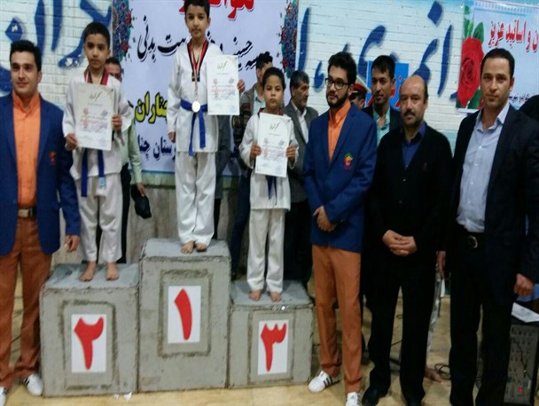 قهرمانی تکواندوکاران خردسال چنارانی در مسابقات چندجانبه استان