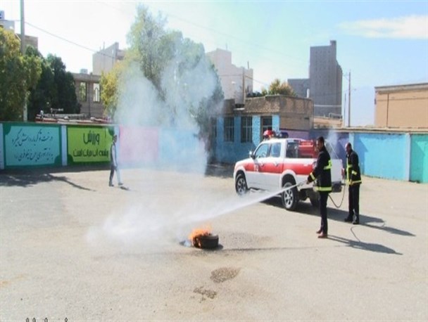 برگزاری رزمایش دانش آموزی پدافند غیرعامل در مدارس ازنا