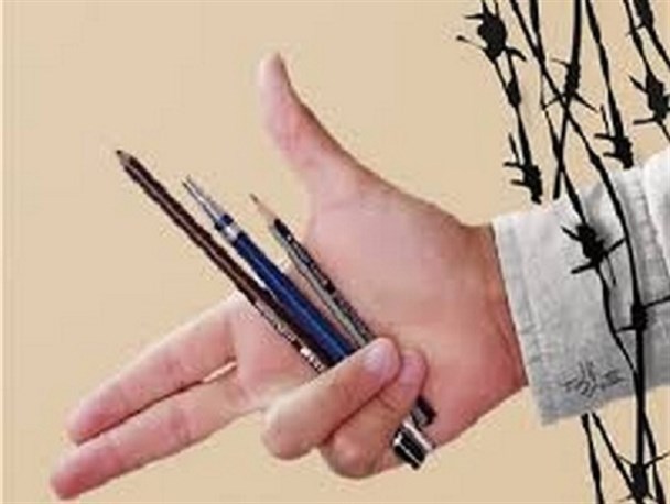 لزوم توجه به ادبیات مقاومت در کتب درسی/ دشمن مرزهای اعتقادی و فرهنگی فرزندان ما را نشانه رفته است