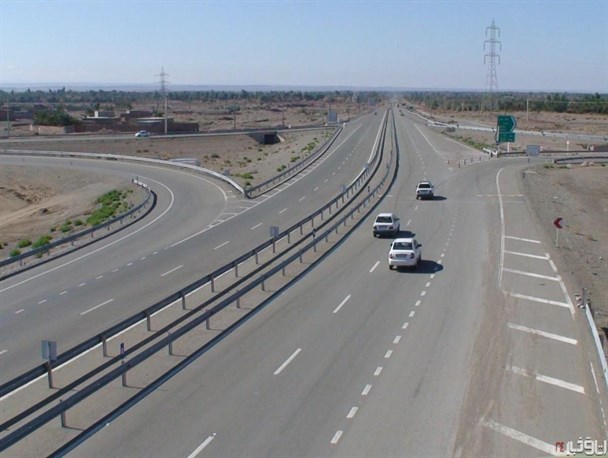 افزایش 20 درصدی تردد در محورهای مواصلاتی استان/ مسیر بمپور – ایرانشهر پر ترددترین محور شد