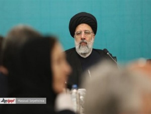 رئیسی: برخی خان‌ها بر سر راه تولیدکنندگان، تولید را با مشکلاتی روبه‌‌رو کرده است