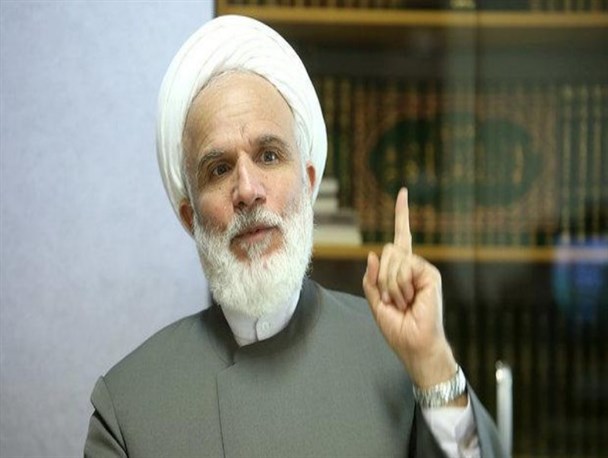 مکرون چه بخواهد و چه نخواهد اسلام دین دوم فرانسه است/ صهیونیست ها پشت اهانت های اخیر قرار دارند