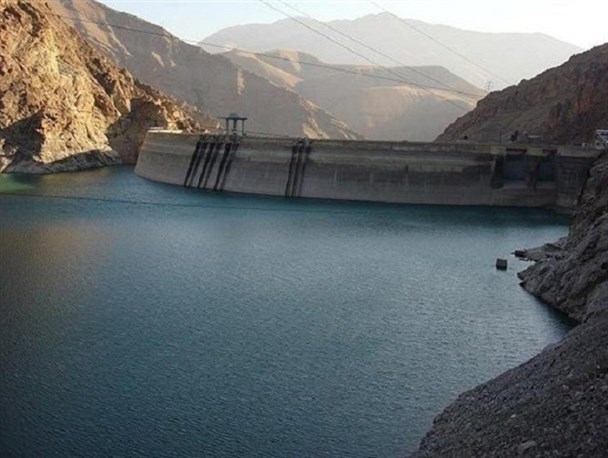 عدم کارشناسی در احداث سد موجب از بین رفتن شغل ۲ هزار کشاورز شد