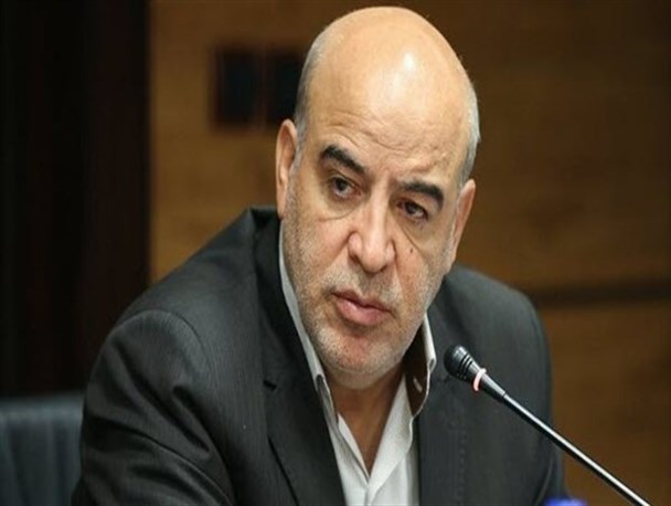 تغییر ساعات طرح ترافیک به نفع شهروندان تهرانی در شرایط کرونایی نیست/ با ضعف ناوگان حمل و نقل عمومی و ازدحام مسافران روبرو هستیم