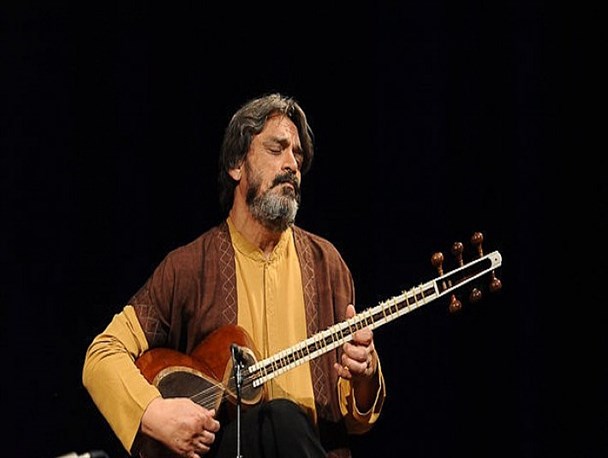 نوازنده دلشدگان دلبستگی به نشان شوالیه فرانسه ندارد