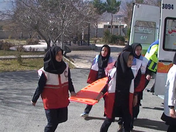 مانور سراسری آمادگی در برابر زلزله و بلایای طبیعی در مدارس قدس برگزار شد