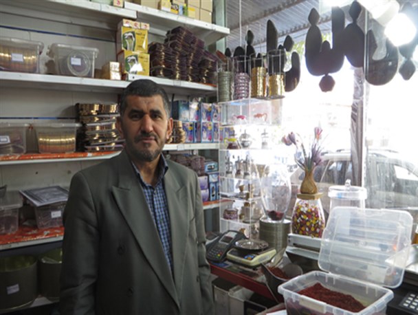 جانباز 60 درصد استهبانی که «طلای سرخ» به اروپا صادر می کند/ سرمایه اولیه ام طلاهای همسرم بود