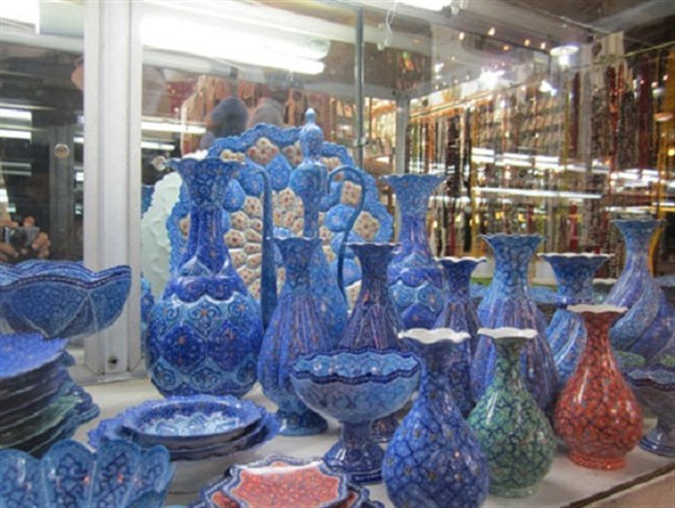 بانوان ایرانی ظرفیتی برا انقلاب در صنایع دستی