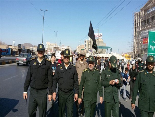 مراسم بدرقه از زائرین پیاده حرم مطهر رضوی + تصاویر