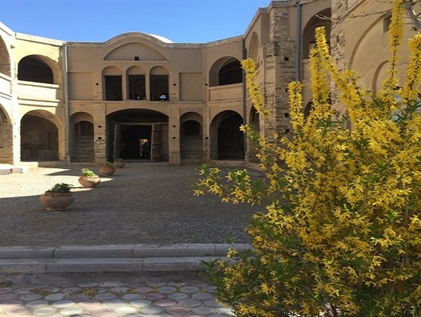 کاروانسرای شمس‌السطلنه به شهرداری نراق واگذار می‌شود