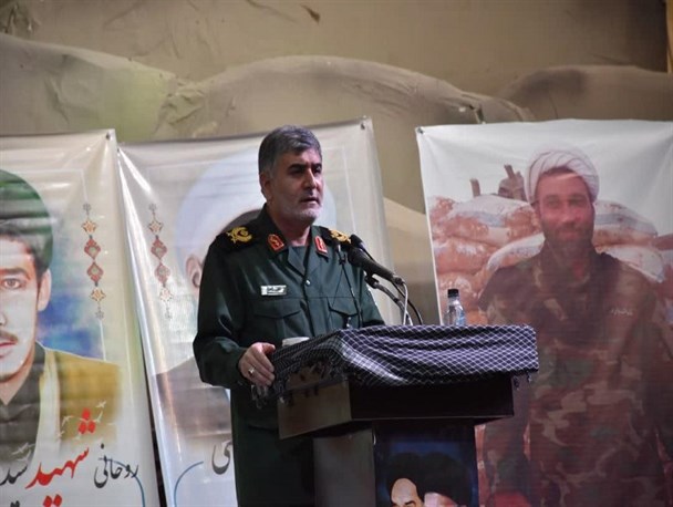 روحانیون در دفاع مقدس نقش محوری داشتند