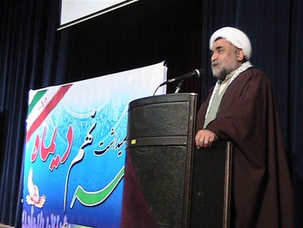 حضور هوشمندانه مردم عامل شکست فتنه 88/ برای تحقق شعار امسال، اقدامی انجام نشده است