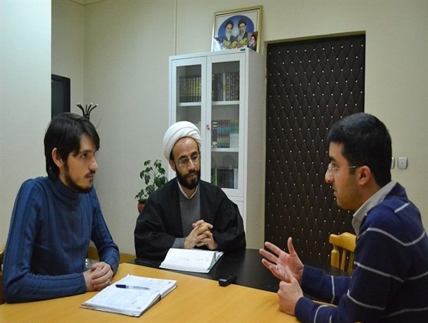 شاهدی: پرچم اباعبدالله دوباره سوخت ولی دوباره زنده کرد/سیمجو: دانشگاه دلفت هلند بستری برای میتینگ های سیاسی فتنه شد
