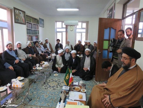 روحانیون به دیدار امام جمعه شهرستان پارس آباد رفتند+تصاویر