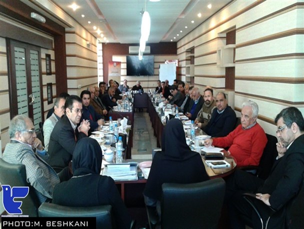 فشار مالیاتی چراغ کارخانه ها را خاموش می کند
