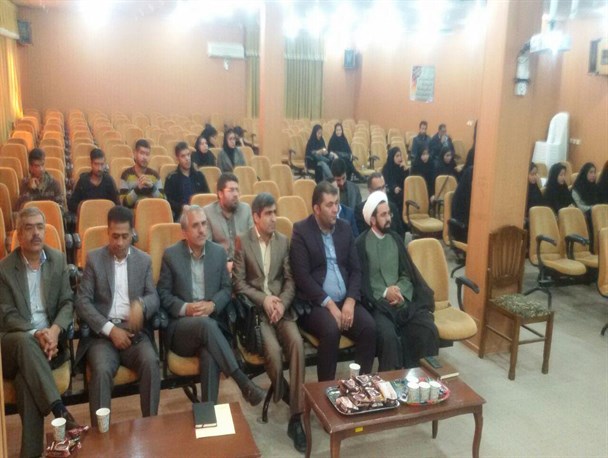 جنگ نرم در دست‌گیری قدرت تفکر و وادار کردن به تبعیت بی‌چون‌ و چرا است