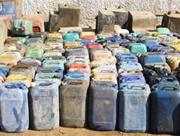 کشف ۵۴۰ لیتر نفت سفید درون مشک/ متهم دستگیر شد