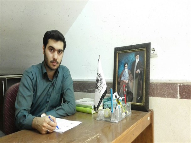 شعار های سلبی و ایجابی 9دی که برگرفته از شعور عاشورایی بود، حفظ شود