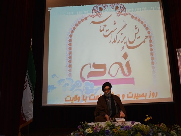 برخی می خواهند فتنه به فراموشی سپرده شود/خسارتی که فتنه گران به این ملت وارد کردند از خسارت جنگ تحمیلی بیشتر بود