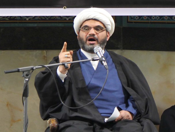 حماسه 9 دی تو دهنی محکم به نفوذی ها و دل سپردگان به غرب است