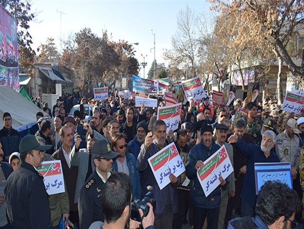 فتنه گران حال و آینده را به زباله دان تاریخ می فرستیم/دولت منویات اقتصادمقاومتی رهبر را عملیاتی کند
