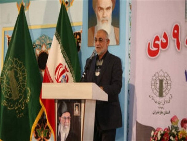بصیرت، حق‌گرایی و اطاعت از رهبری سه راه مقابله با فتنه است